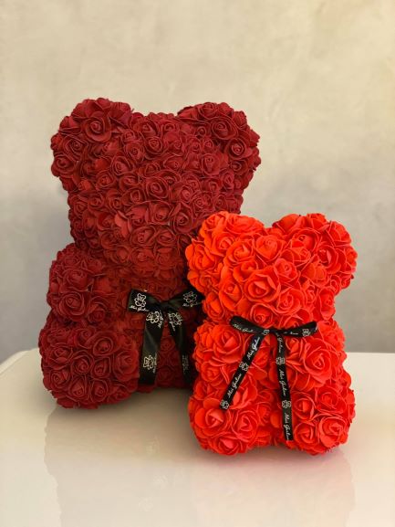 Medvedíci Rose Bear z ruží